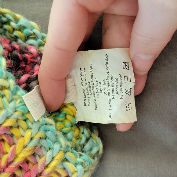 Rainbow beanie - Picture 5 of 6